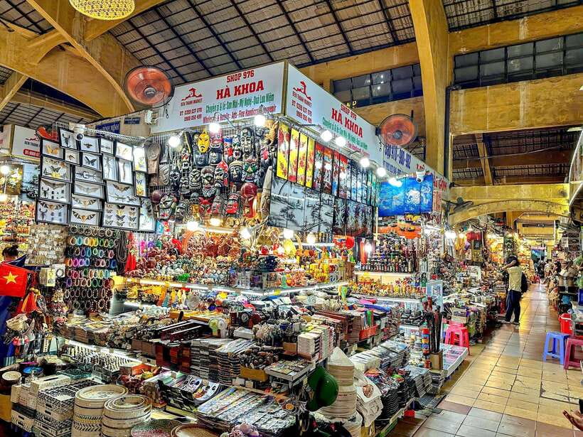 Ho Chi Minh City: Shopping Tour with Local Guide - Finishing on Nguyen Hue Walking Street