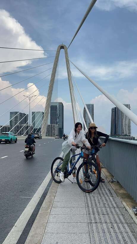 Ho Chi Minh City Sightseeing Cycling Private Tour By Bicycle - Independence Palace and the story of 1975