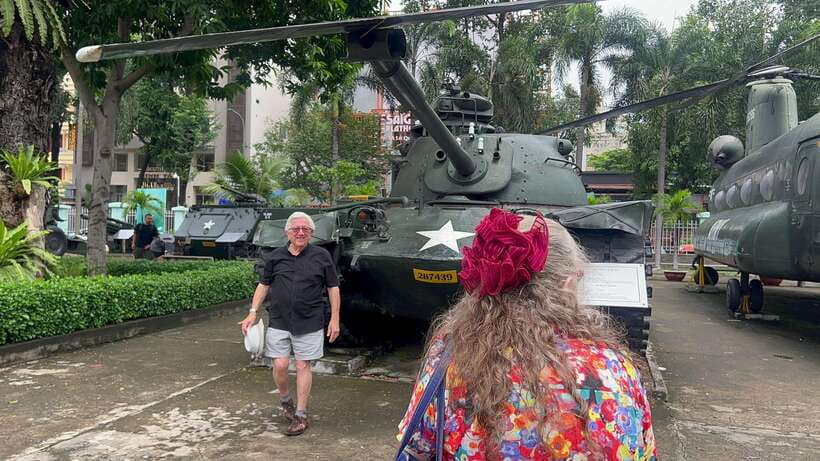 Ho Chi Minh City Sightseeing Cycling Private Tour By Bicycle - The Burning Monk Monument and a more personal history