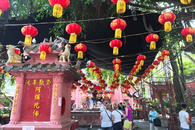 Ho Chi Minh City Sightseeing, midnight, Shopping tours by scooter - Choosing between sightseeing, midnight, markets, and Rush Saigon
