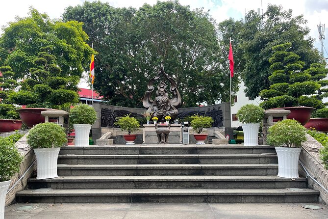 Ho Chi Minh City Sightseeing, midnight, Shopping tours by scooter - What the $16 price really covers
