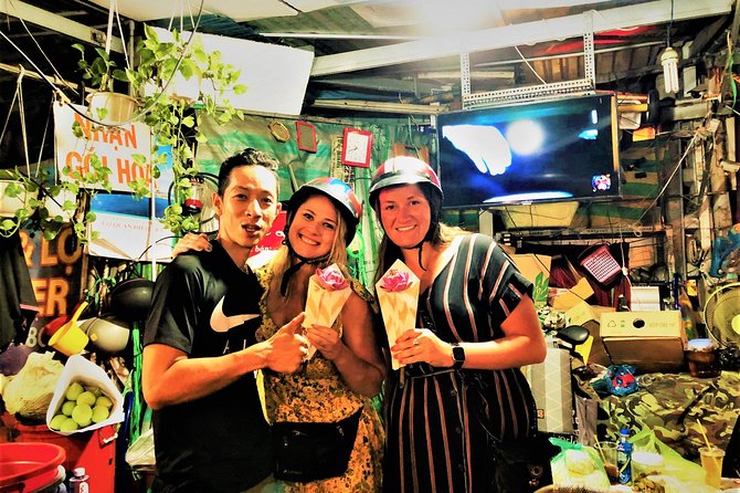 Ho Chi Minh City Sightseeing, nightlife Saigon, Local Markets - Coffee, food, and a useful break in the route