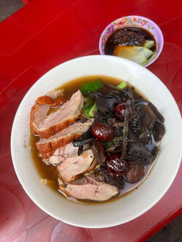 Ho Chi Minh City Street Food Private Tour With Female Guide - Four hours of Ho Chi Minh City by way of the plate