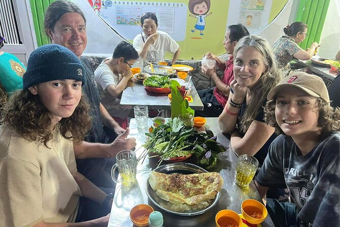 Ho Chi Minh City: Street Food & Sightseeing Tour with Local Guide - How much value you get for $15.20