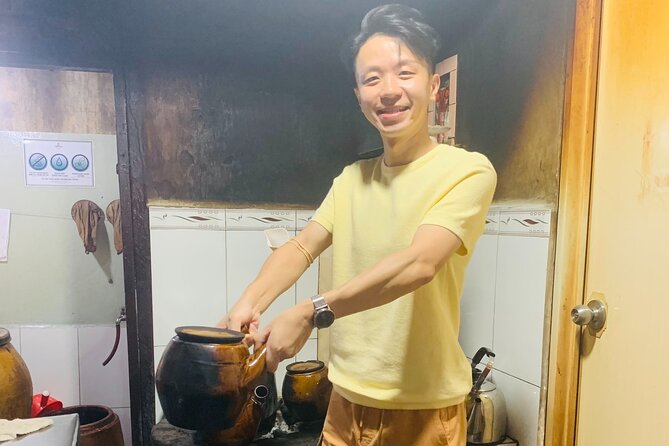 Ho Chi Minh City Tour - Half Day Tour - Guides, vehicles, and the actual pace