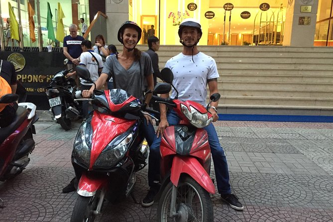 Ho Chi Minh City Tour - Half Day Tour - Watching local commerce at Ben Thanh Market