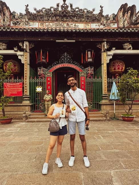 Ho Chi Minh City Tour with Colonial Heritage and Chinatown - Independence Palace and the political heart of the city