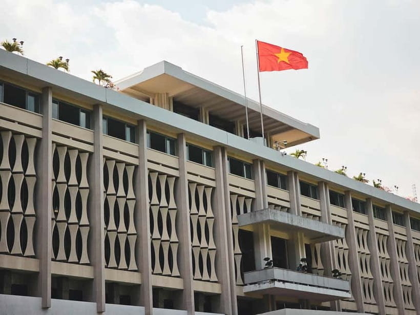 Ho Chi Minh City Tour with Colonial Heritage and Chinatown - Cho Lon shows another side of Ho Chi Minh City