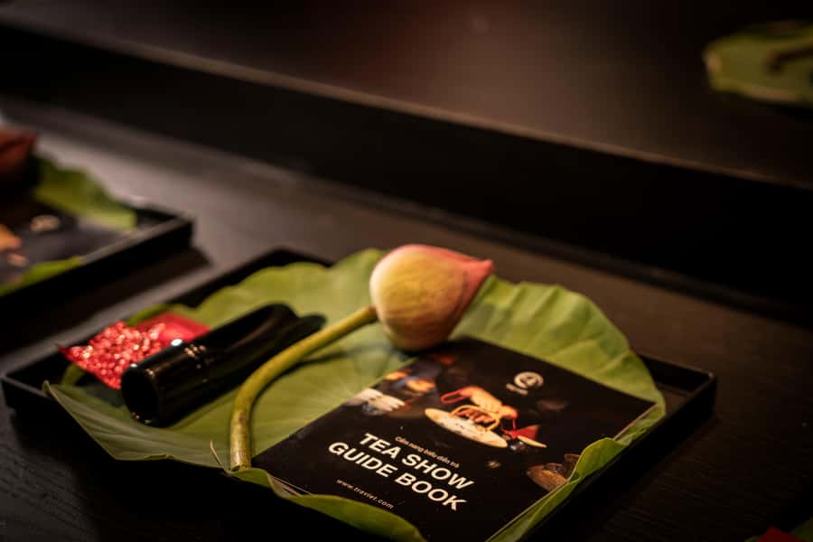 Ho Chi Minh City: Vietnamese Lotus Tea Culture Experience - Finding the showroom beside Bitexco Tower