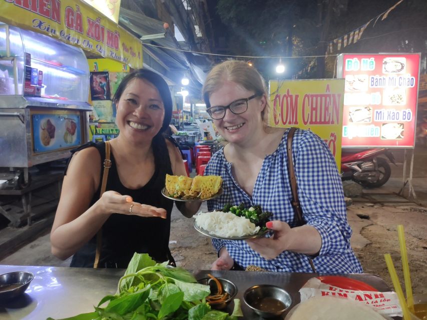 Ho Chi Minh City: Walking Food Tour with 13 Tastings - Dessert arrives after you think you are finished