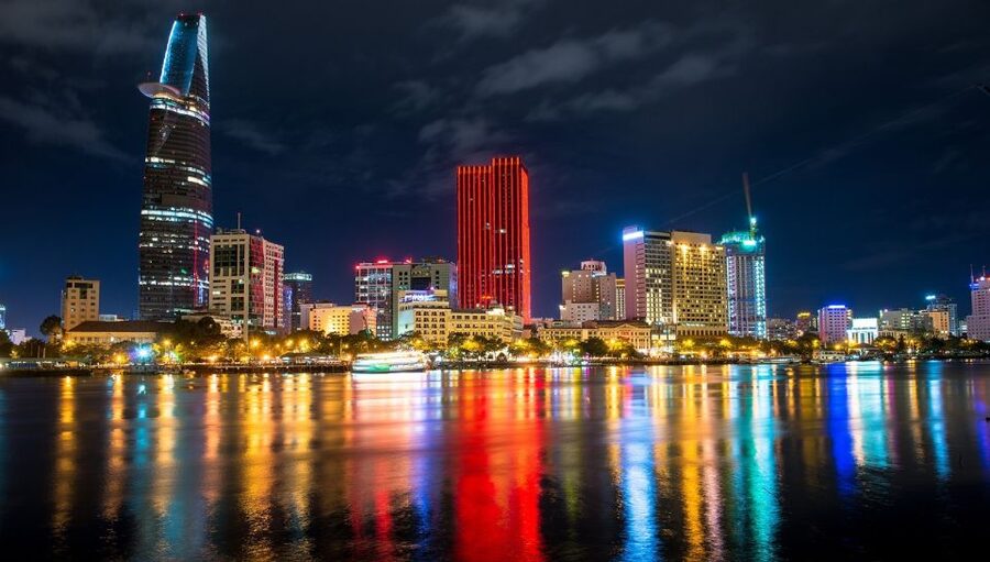 Ho Chi Minh City: Water Puppet Show and Dinner Cruise - Inside the theater, seat location can shape the experience