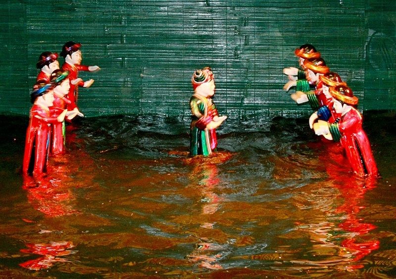 Ho Chi Minh City: Water Puppet Show and Dinner Cruise - Getting to the theater from District 1