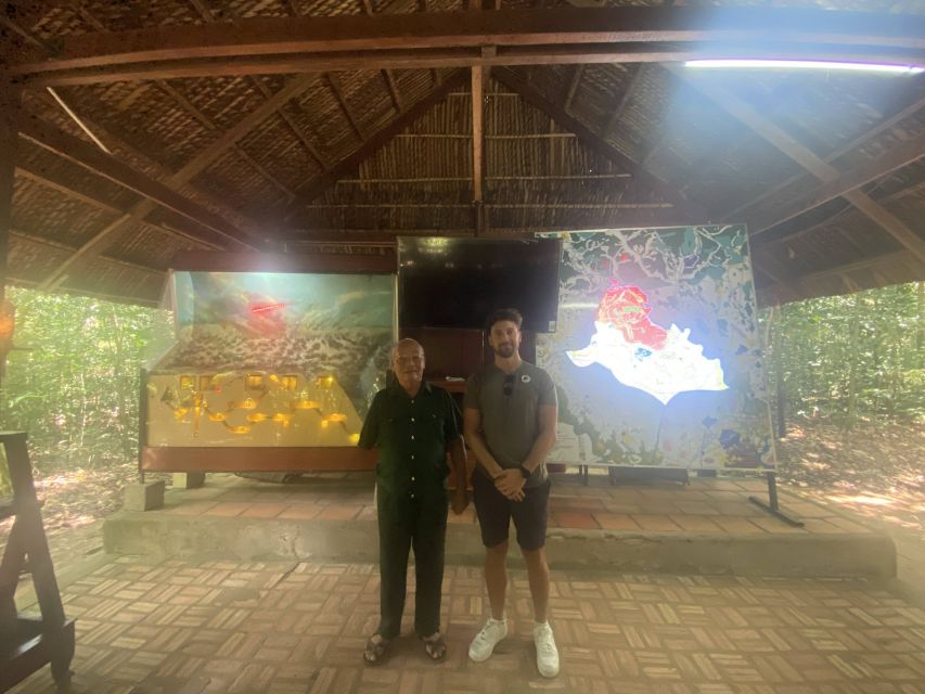 Ho Chi Minh: Customize Your HCMC Tour: English or German - Starting the day in Districts 1, 3, 4, or 5