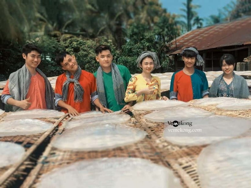 Ho Chi Minh: Group Cai Rang Floating Market 1 Day Tour - The flying menu at lunchtime