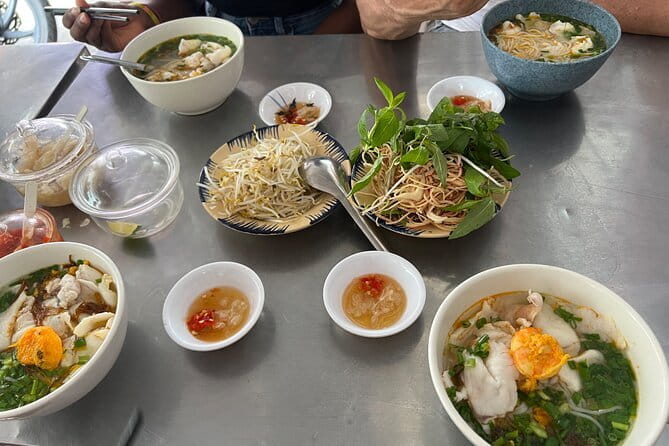 Ho Chi Minh Street Food & City Sights with Local Female Guide - The first 2.5 hours: food with a local guide