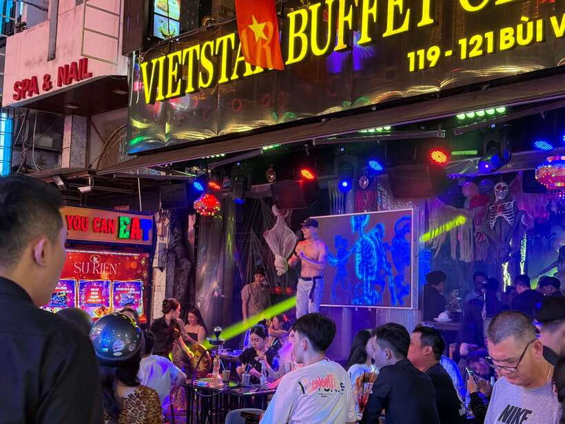 Ho Chi Minh Street Food Private Walking Tour With Good Guide - Is $30 good value for four hours?