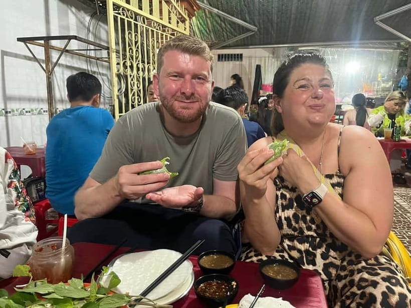 Ho Chi Minh: Street Food & Sightseeing Tour with Local Guide - Who should book this food tour?