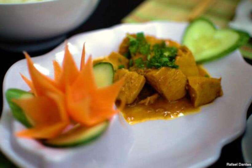 Ho Chi Minh: Tasty Vegan Food and local Beer by Motorbike - Ending with chè mâm