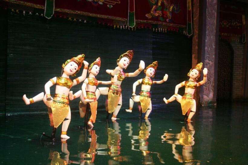 Ho Chi Minh: Vietnamese Water Puppet Show Ticket - The orchestra makes the puppets work