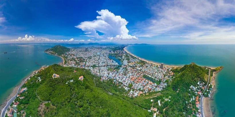 Ho Chi Minh: Vung Tau 1-Day Tour with Christ Statue & Lunch - Back Beach, sea air, and a quiet pause