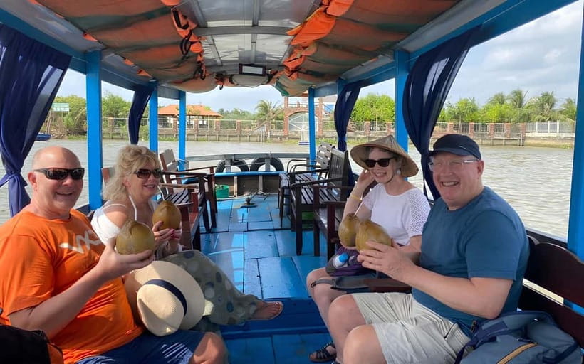 Hochiminh: Best tour Mekong Delta 1 Day - Vinh Trang Pagoda sets the cultural tone