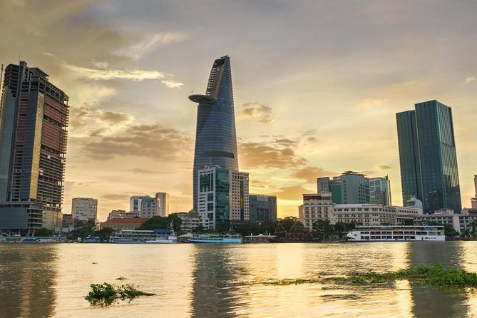Individual Saigon city tour as a private tour - Independence Palace and the wartime story