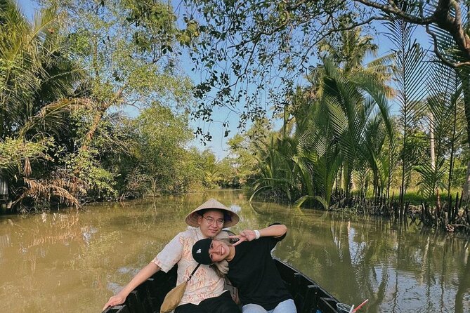 Largest Floating Market, Wild Small Canal System & Organic cocoa - Cocoa with the Muoi Cuong family