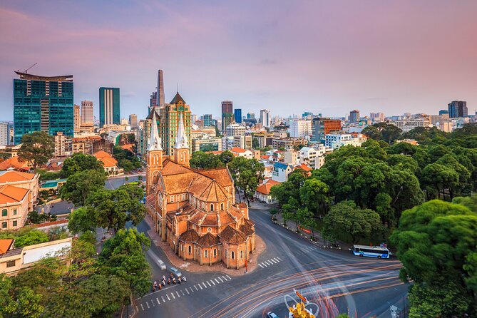 Layover Tour in Ho Chi Minh - Reunification Palace and the central landmarks
