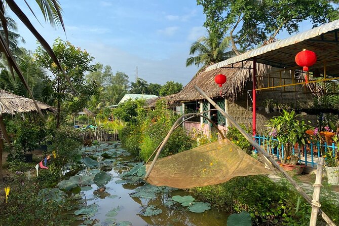 Mekong 2D1N SMALL GROUP Stay at Family Homestay WITH BBQ DINNER - Boat routes, fish farms, and old river homes