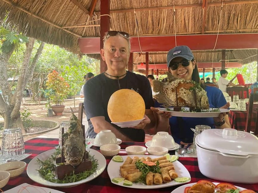 Mekong Delta 2 Days: Floating Markets & Cultural Exploration - Guide Quality and the Value of Personal Explanation