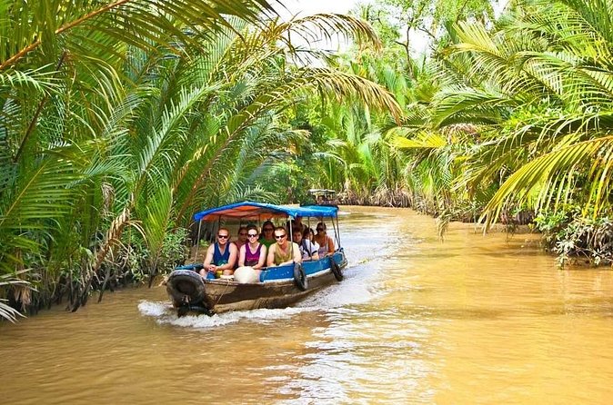 Mekong Delta 2Days/1 Night included Pick up & Transfers - Cai Rang Floating Market: commerce, not a staged village
