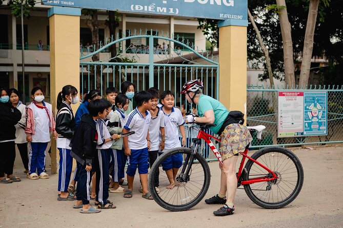 Mekong Delta 4 Days Cycling Trip-Off the Beaten Track - Day one: from Ho Chi Minh City to An Binh Island