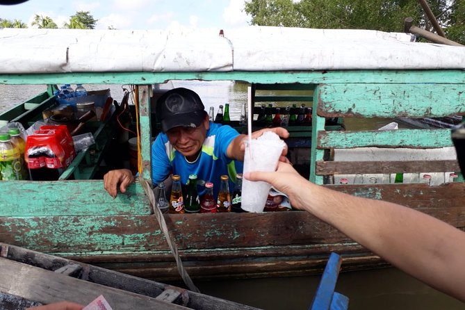 Mekong Delta and Cai Rang Floating Market 5-Hours Tour - Guides, group size, and the human side of the tour