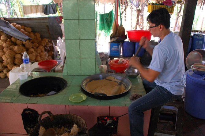 Mekong Delta Floating Market Luxury Group Tour - From riverboat to narrow sampan canals