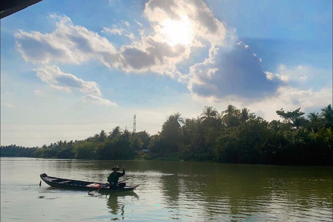 Mekong Delta Full Day Tour - How the guides affect the day