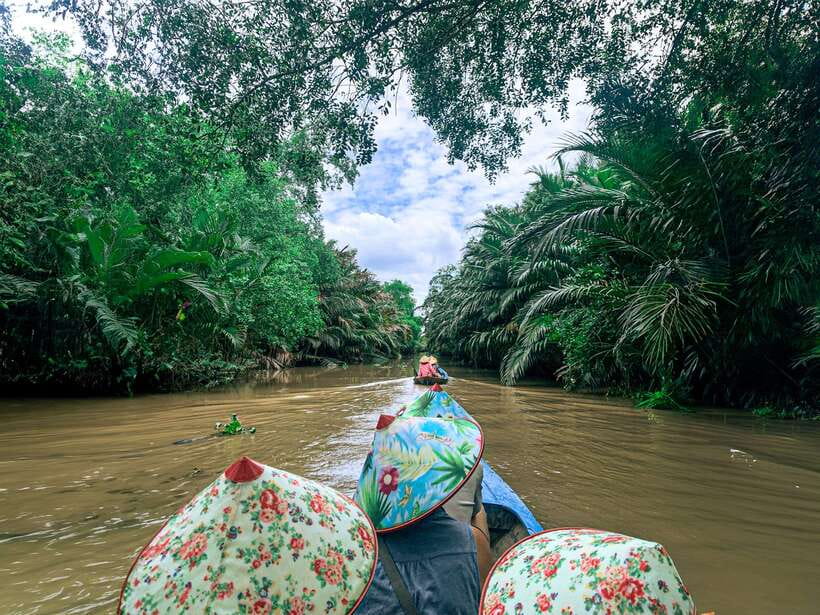 Mekong Delta 'Lesser-Known' My Tho & Ben Tre 1-Day Tour - Vinh Trang Pagoda and a graceful opening stop