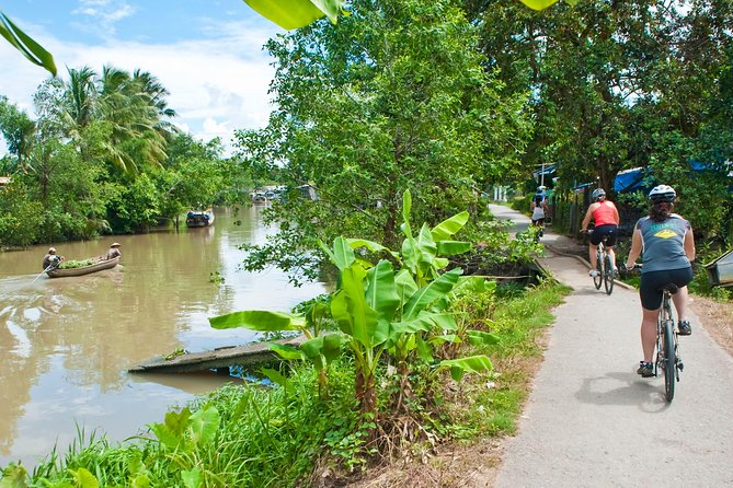 Mekong Delta VIP Tour - Transportation by Limousine - How crowded and touristy should you expect it to be?