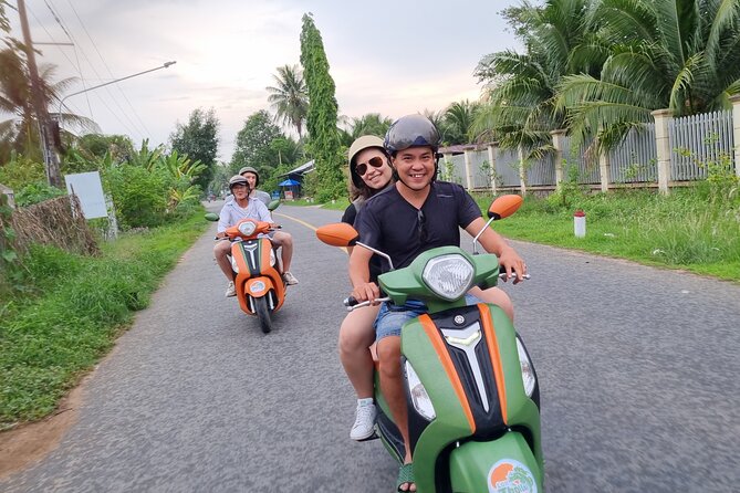 Mekong River Relaxing Sail boat cruise to Coconut Canals (1.5HRS) - Setting out from Nhơn Thạnh