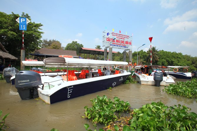 Morning CuChi Tunnels-Tapioca-Secret Traps Luxury Speedboat 2Ways - Lunch adds real value after the tunnels