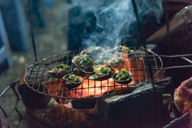 Night Food Tour in Saigon By Scooter - Why a scooter is the right way to eat Saigon at night