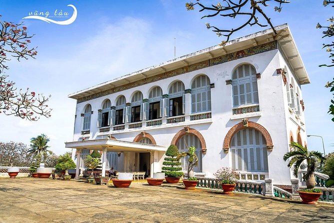 Phu My Shore Excursion: A Wonderful Day in Vung Tau City - Reaching the giant Jesus statue