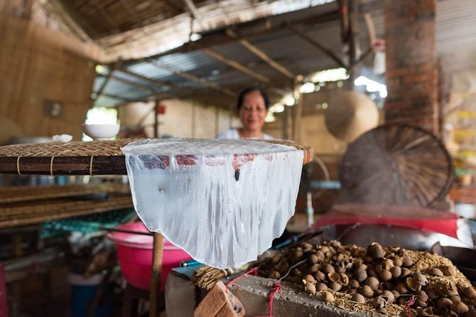 Private 2-Day Tour: Ho Chi Minh City to Cambodia by Mekong River - An early start from Chau Doc