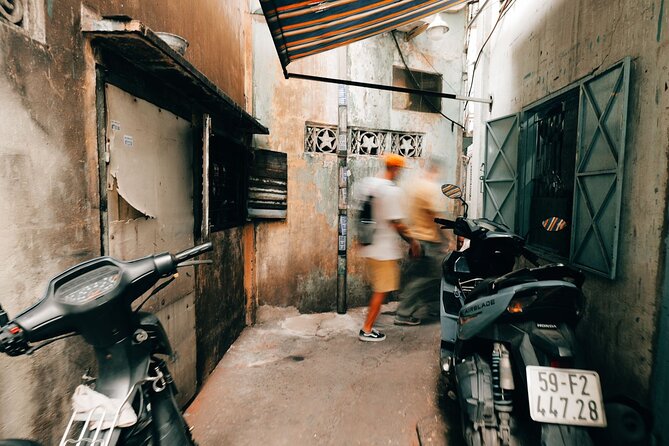 Private and Exclusive Hidden Gems and All Highlights - Walking, Grab taxis, and the practical pace