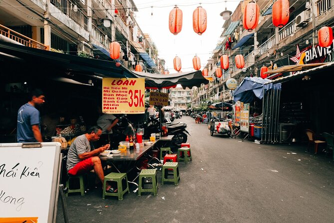 Private and Exclusive Hidden Gems and All Highlights - Starting at Tân Định Market