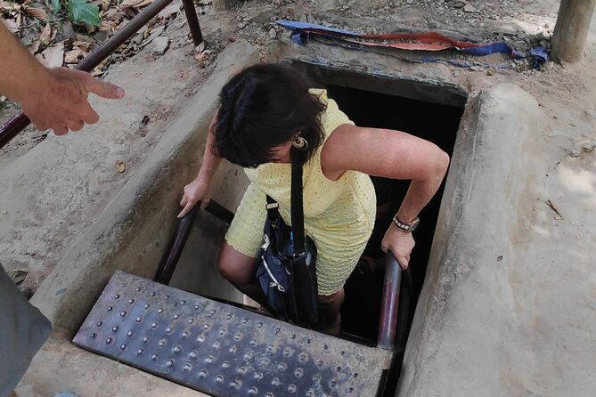 Private Best of Cu Chi Tunnels and Mekong Delta Full Day Tour - Transport, timing, and the pace of the day