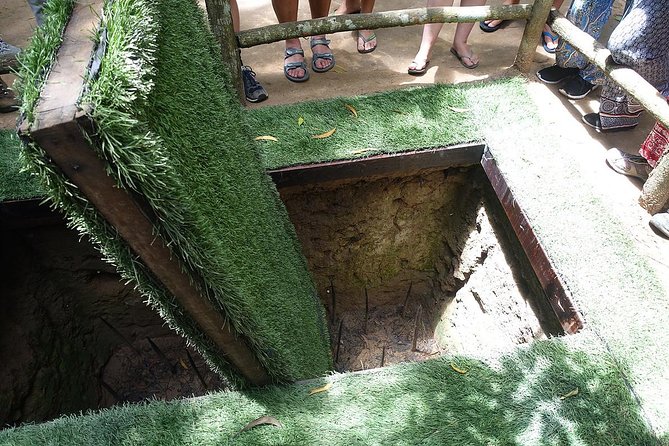 Private Cu Chi - Ben Duoc Tunnels & Liberated Area (Day Trip) - Weapons, traps, and the difficult parts of the story