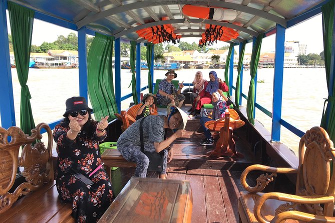 Private Cu Chi Tunnels and Mekong Delta: Full-Day Guided Tour - Reaching the Cu Chi Tunnels before the heat
