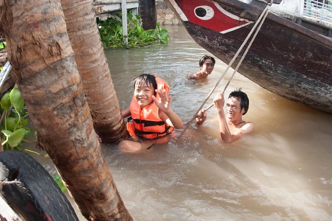 Private Cu Chi Tunnels & Mekong Delta 1 Day Tour - Lunch, drinks, and small practical details