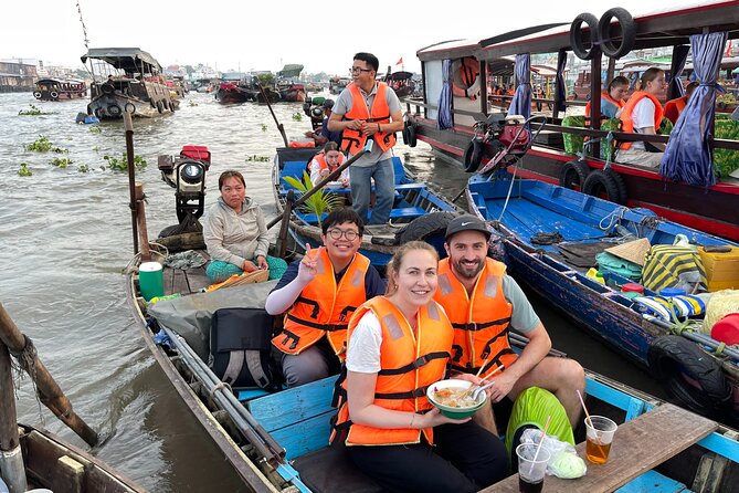 Private ecotour in Can Tho: floating market-nature reserved - Cai Rang Floating Market without rushing through it