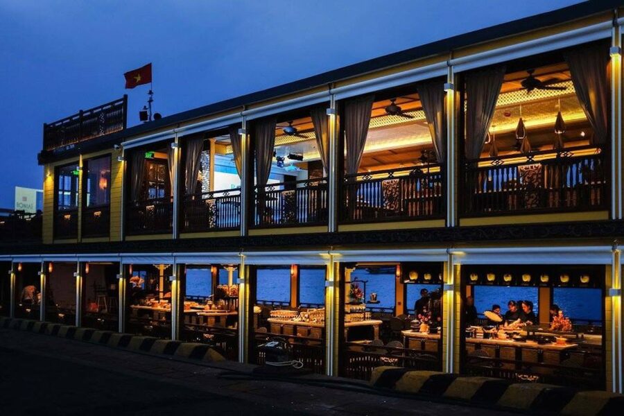Private Jeep Tour Saigon by Night & Cruise Dinner with Music - Weather and food are the two real variables